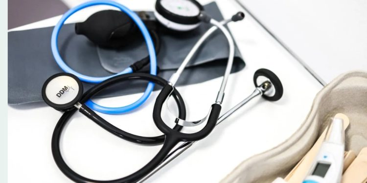 سماعات طبية ذكية تكشف 3 حالات قلبية خطيرة في ثوان