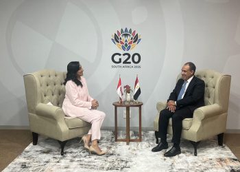 وزير الخارجية يلتقي وزيرة خارجية كندا على هامش قمة مجموعة العشرين بـ جوهانسبرج