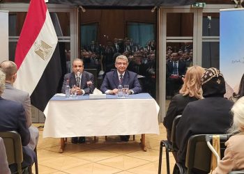 وزير الخارجية يلتقي بأعضاء الجالية المصرية في ألمانيا