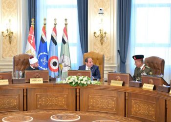 الرئيس السيسي يشهد اختبارات كشف الهيئة لحاملي درجة الدكتوراه من دعاة وزارة الأوقاف
