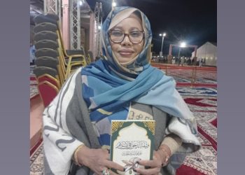 مؤسسة رسالة السلام توزع مئات الكتب بمهرجان وادان والمثقفون يتلقونها بإعجاب