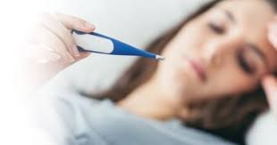 أخطاء يجب تجنبها عند التعامل مع الحمى بينها تجاهل العلامات التحذيرية