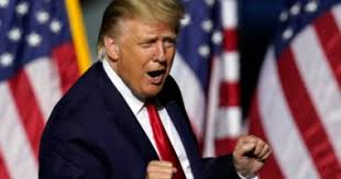 دونالد ترامب : أتابع عن كثب الوضع فى إيران