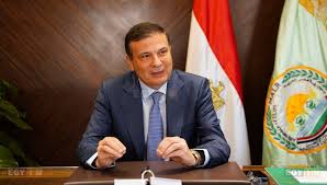 وزير الزراعة ومحافظ الفيوم يتفقدان أعمال الصرف والري بزمام الـ16 ألف فدان