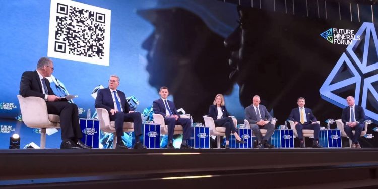 وزير البترول والثروة المعدنية يشارك كمتحدث رئيسي في مؤتمر التعدين الدولي بالرياض