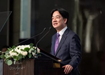 رئيس تايوان يتعهد بالدفاع عن سيادة الجزيرة بعد مناورات الصين