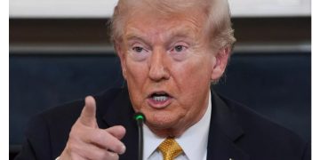 القبض على مادورو وزوجته و ترحيلهما جوا إلى خارج فنزويلا