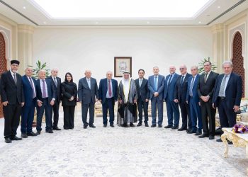 سلطان القاسمي يستقبل وفد مؤسسي مجمع اللسان العربي في بيروت.. ويبارك انطلاق أعمال المجمع بالتعاون مع الشارقة