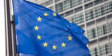 الاتحاد الأوروبي يدعو إلى ضبط النفس وتجنب التصعيد في فنزويلا