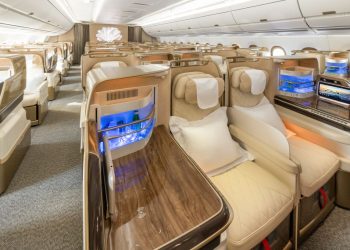 قطاع الطيران الإماراتي.. ركيزة أساسية في الاقتصاد الوطني وحضور عالمي متصاعد