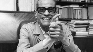 الأديب الكبير نجيب محفوظ 